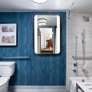 King Room Mobility accessible